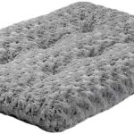 MidWest Homes for Pets Deluxe Dog Beds | Super Plush Dog & Cat Beds Ideal for Dog Crates | Machine Wash & Dryer Friendly, 1-Year Warranty